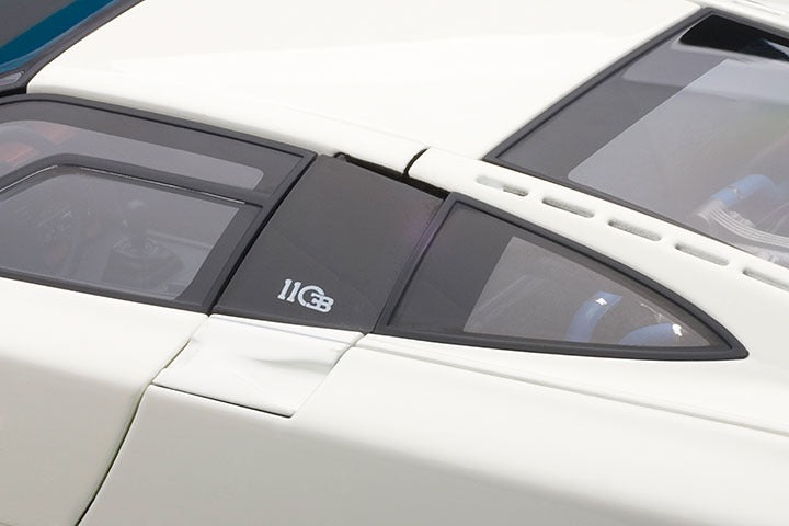 BUGATTI EB110 GT (WHITE)