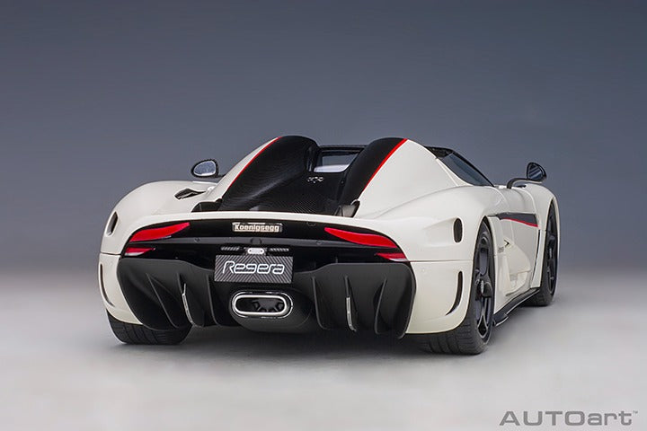 KOENIGSEGG REGERA WHITE BLACK