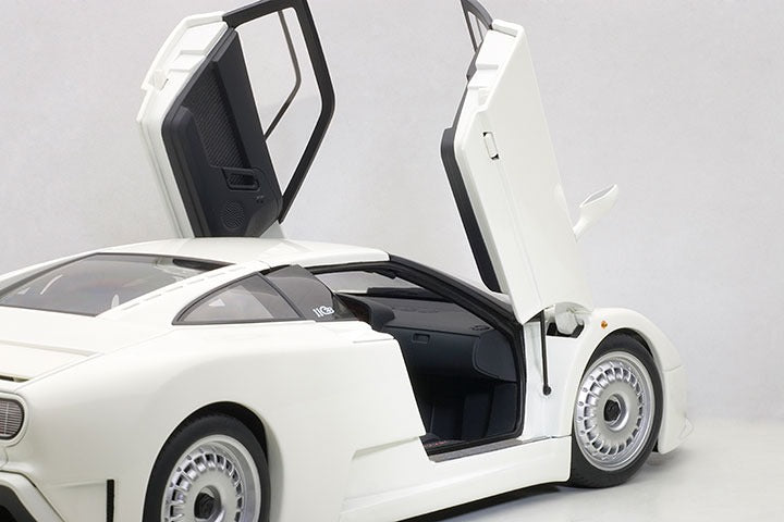 BUGATTI EB110 GT (WHITE)