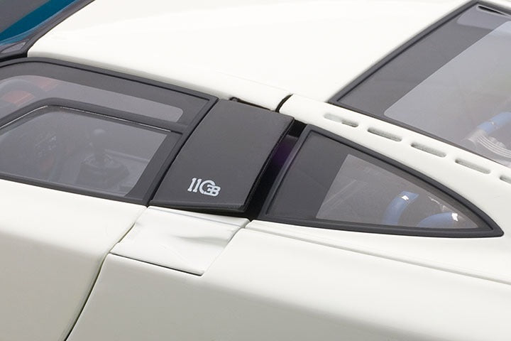 BUGATTI EB110 GT (WHITE)
