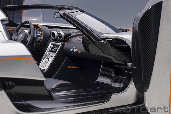 KOENIGSEGG AGERA RS MOON SILVER