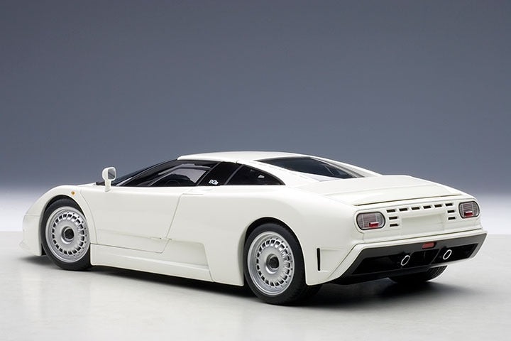 BUGATTI EB110 GT (WHITE)