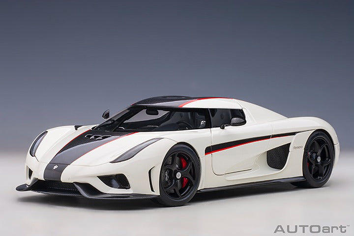 KOENIGSEGG REGERA WHITE BLACK