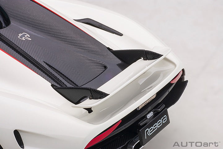KOENIGSEGG REGERA WHITE BLACK