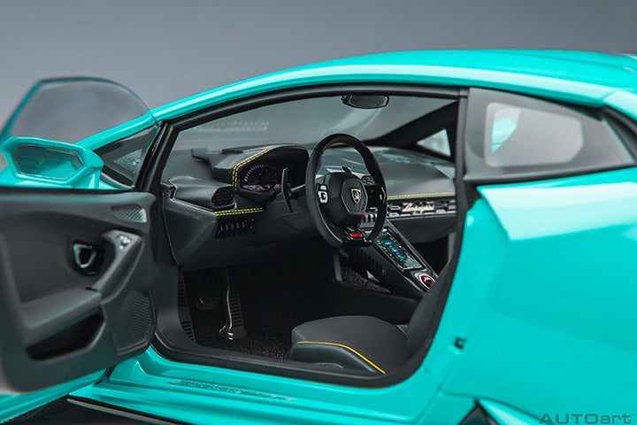 LAMBORGHINI HURACAN EVO (BLU GLAUCO)