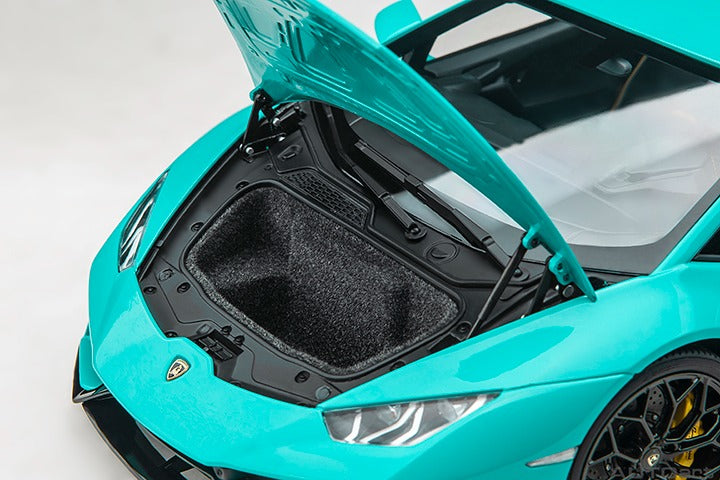 LAMBORGHINI HURACAN EVO (BLU GLAUCO)