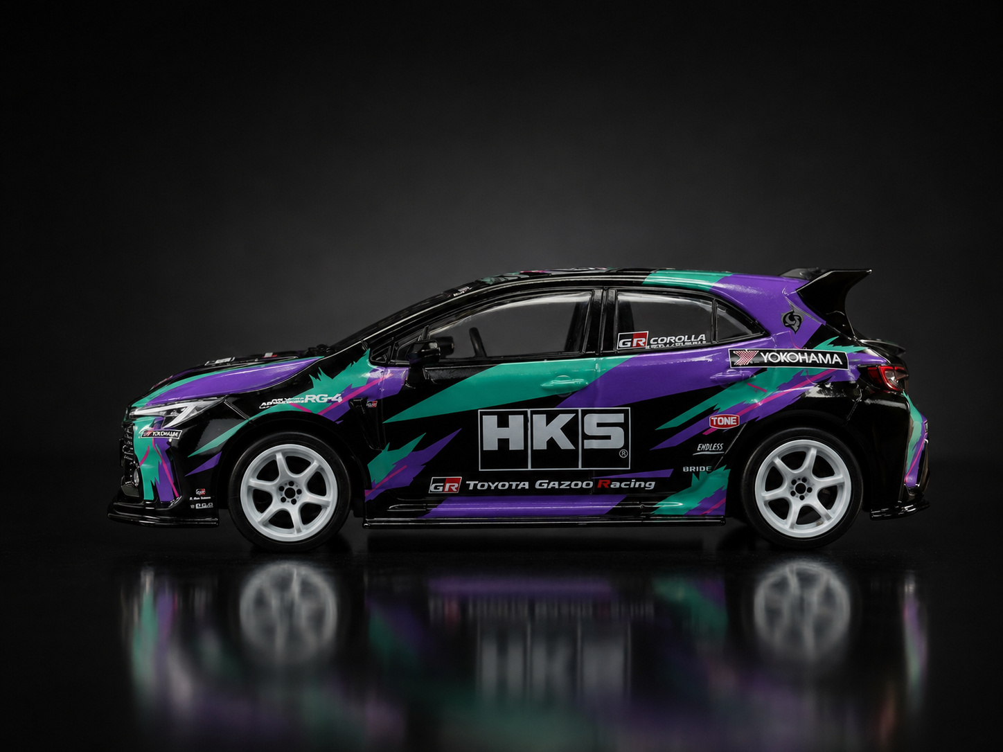 Tarmac Works Toyota GR Corolla HKS Global64 1/64