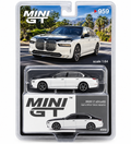Mini GT 1:64 BMW i7 xDrive60 Alpine White / Black Sapphire