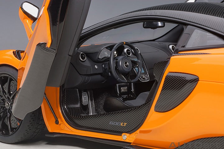 McLAREN 600LT (MYAN ORANGE)