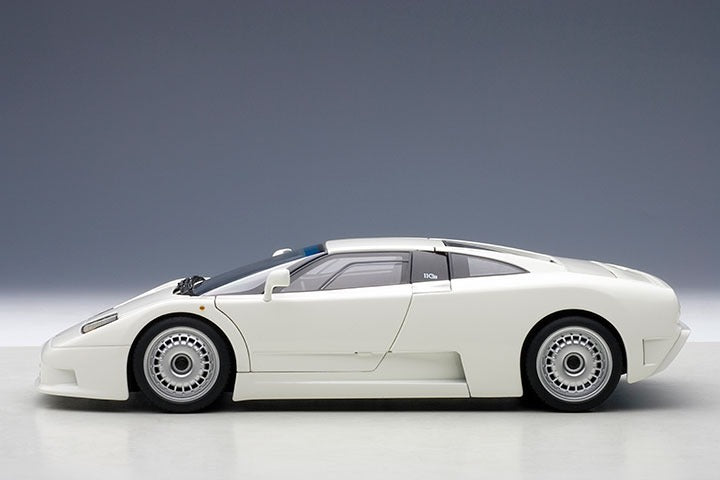 BUGATTI EB110 GT (WHITE)