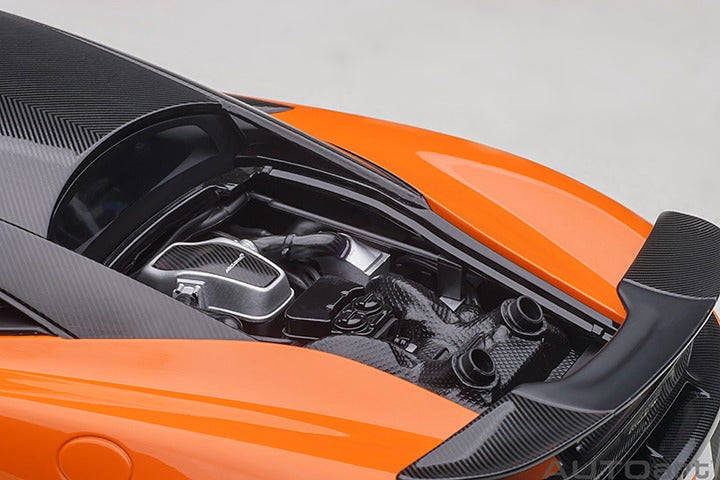 McLAREN 600LT (MYAN ORANGE)