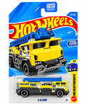 5 Alarm Fire Truck, Ladder Truck #32 Heavy Weights 1/5 2026 Hot Wheels - Yellow